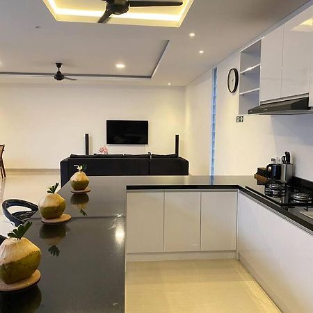 Villa Akmali Umalas 2Br With Private Pool & Jacuzzi Canggu Εξωτερικό φωτογραφία